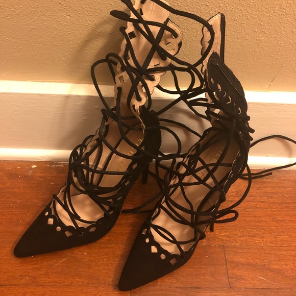 🛑SOLD🛑 Suede Pointy Toe Lace-Up Heels - Picture 5 of 6